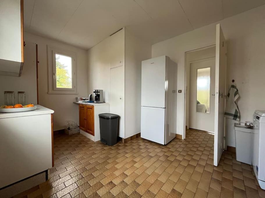 Maisonnette - Jardin Exterieur Champagne-sur-Seine Buitenkant foto